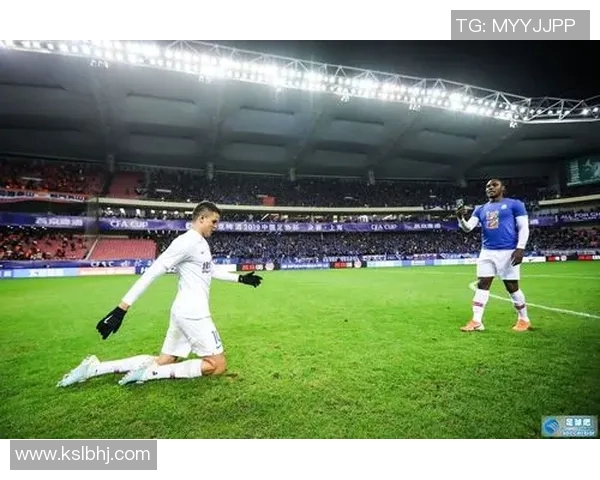 足坛巨星赛场无敌场下却秒怂爆笑盘点那些怕老婆的足球球星 足坛巨星赛场无敌场下却秒怂爆笑盘点那些怕老婆的足球球星